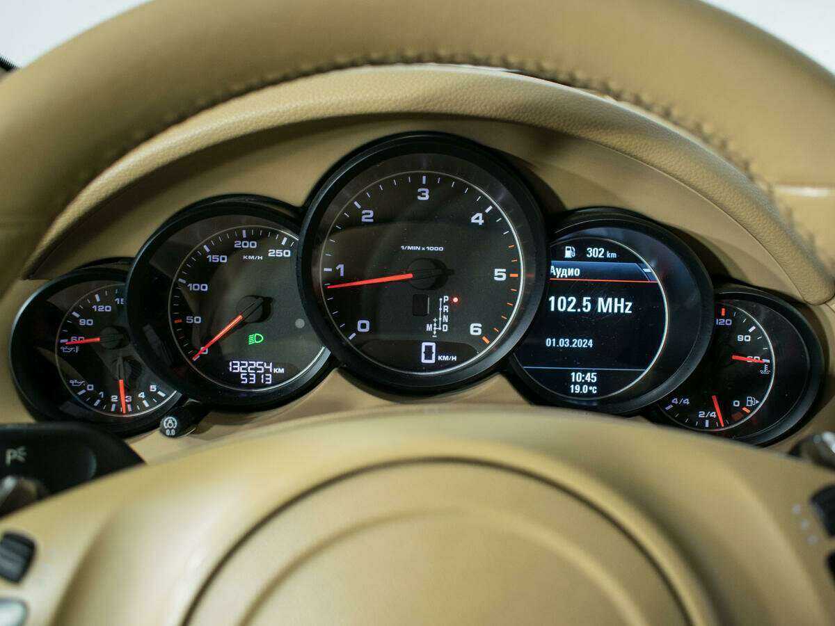 Купить Porsche Cayenne с пробегом. Фото: #10