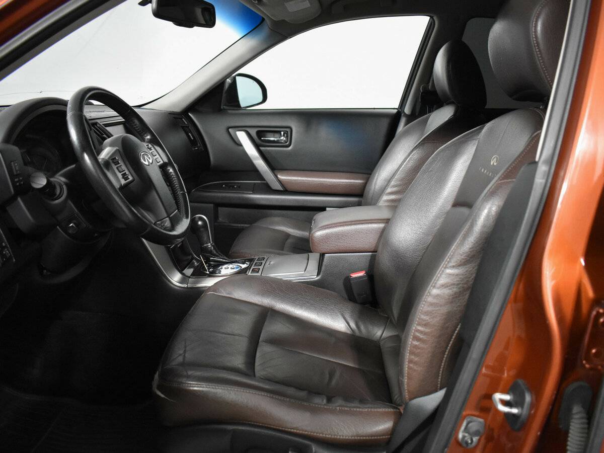 Купить Infiniti FX с пробегом. Фото: #9