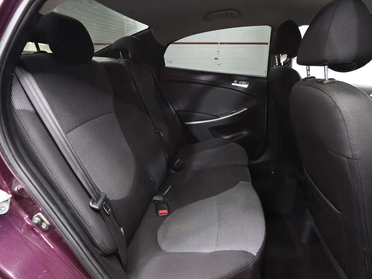 Купить Hyundai Solaris с пробегом. Фото: #11