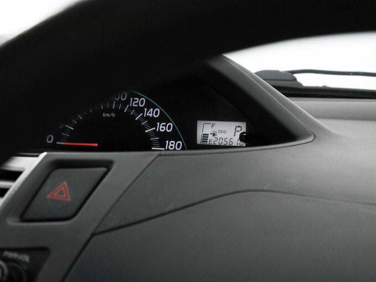 Купить Toyota Vitz с пробегом. Фото: #12