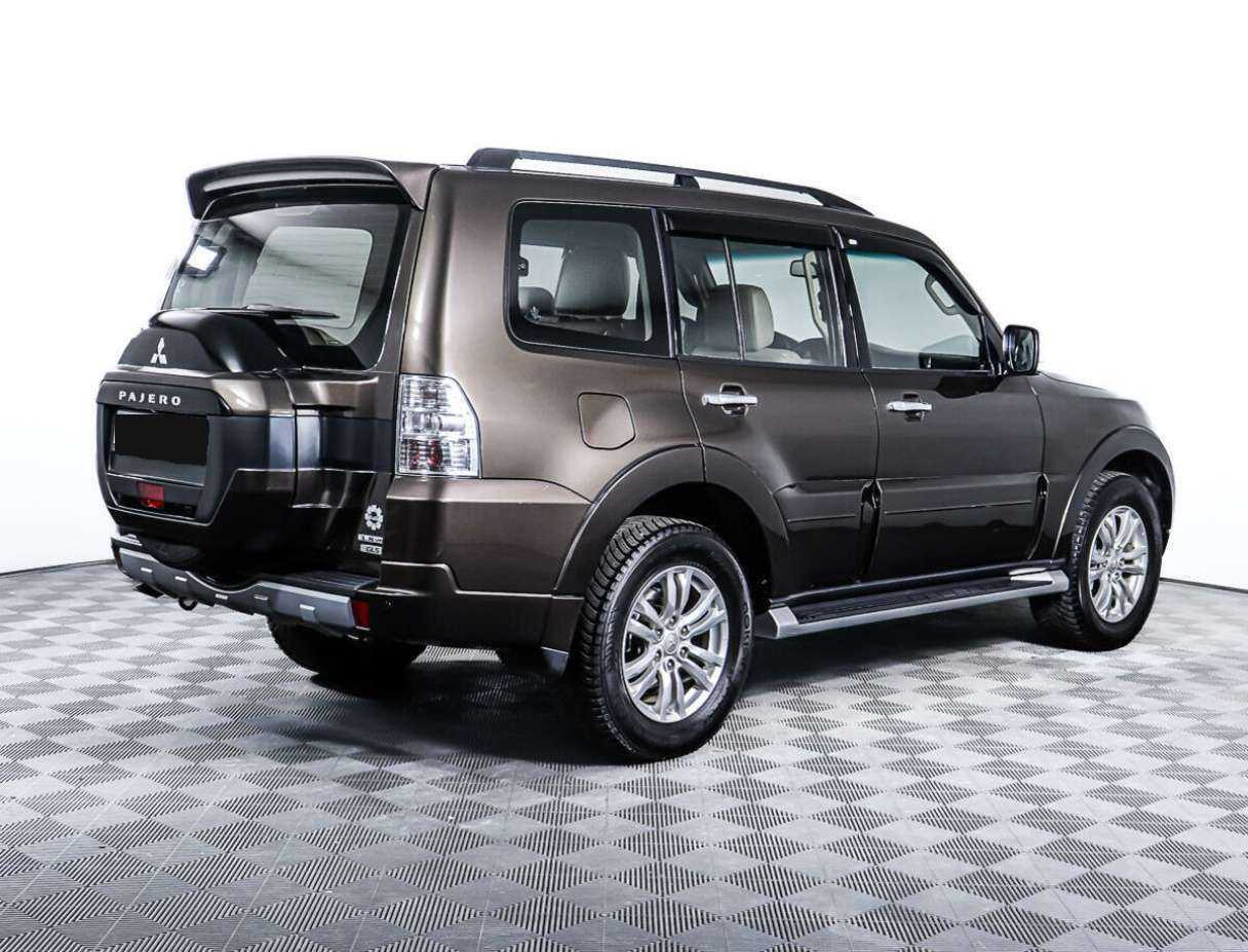 Купить Mitsubishi Pajero с пробегом. Фото: #4