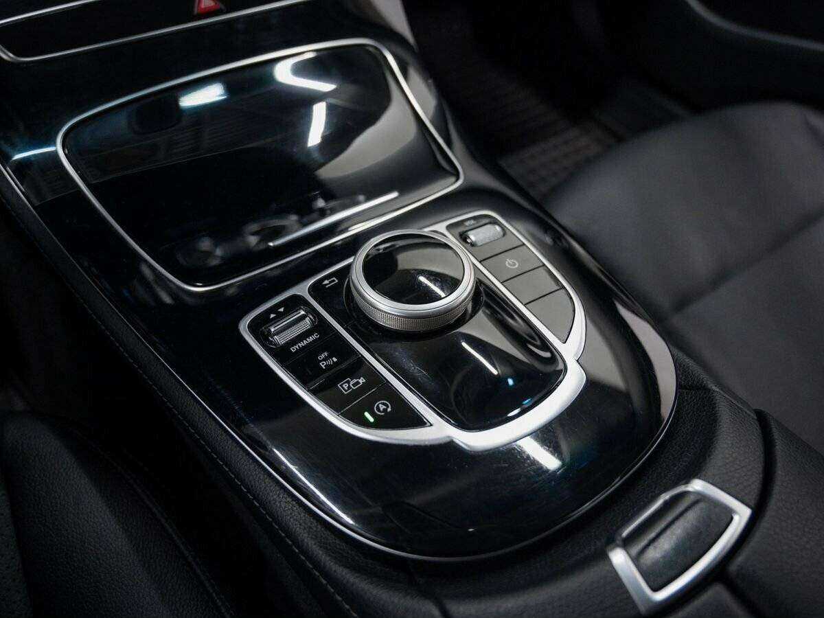 Купить Mercedes-Benz E-Класс с пробегом. Фото: #18
