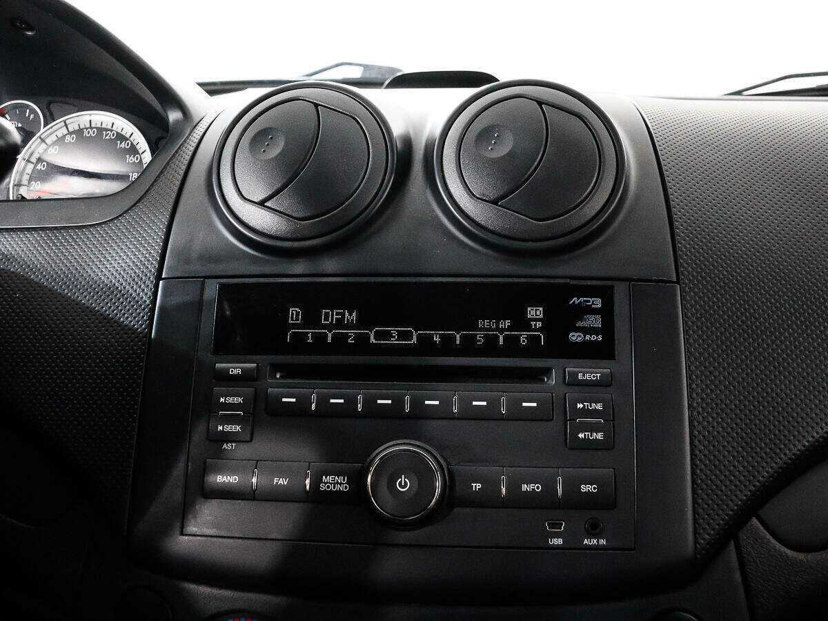 Купить Chevrolet Aveo с пробегом. Фото: #12