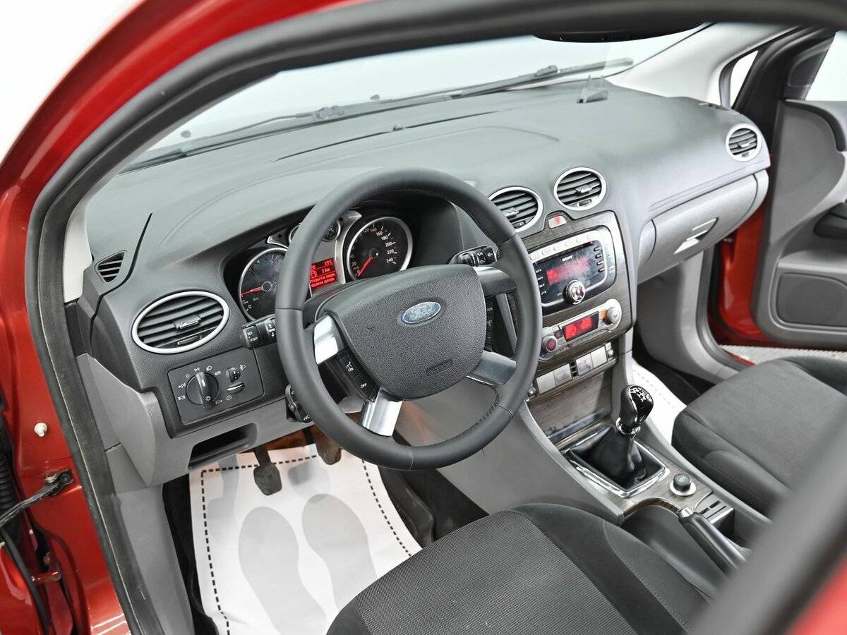Купить Ford Focus с пробегом. Фото: #7