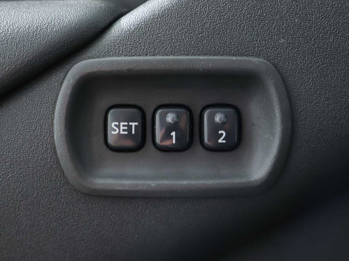 Купить Nissan Pathfinder с пробегом. Фото: #19