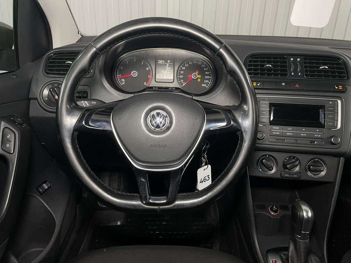Купить Volkswagen Polo с пробегом. Фото: #9
