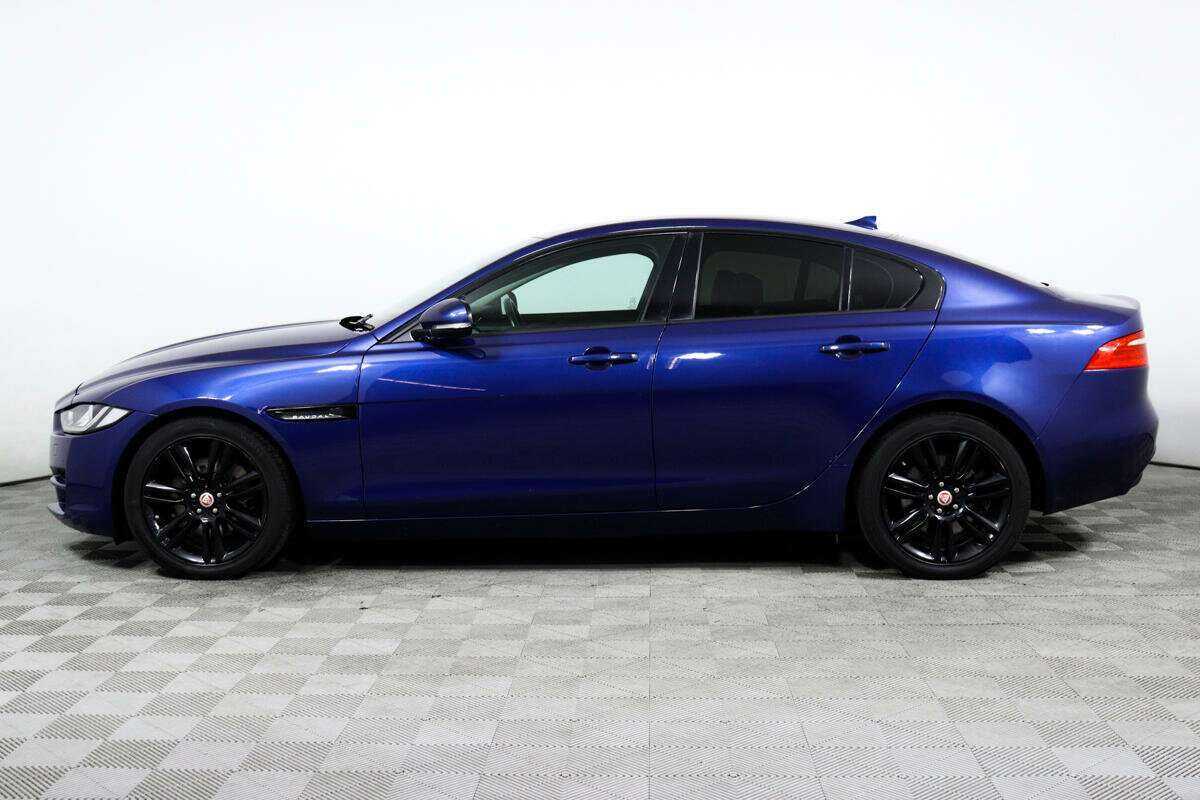 Купить Jaguar XE с пробегом. Фото: #7