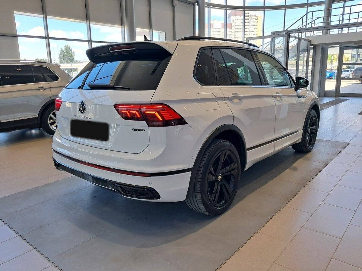 Купить Volkswagen Tiguan с пробегом. Фото: #4
