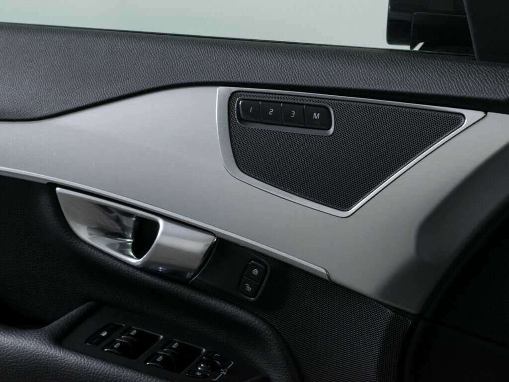Купить Volvo XC90 с пробегом. Фото: #16