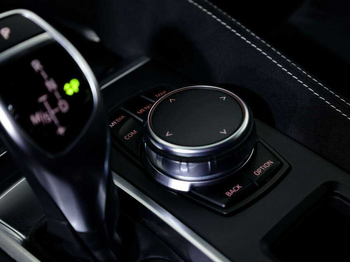 Купить BMW X6 с пробегом. Фото: #17