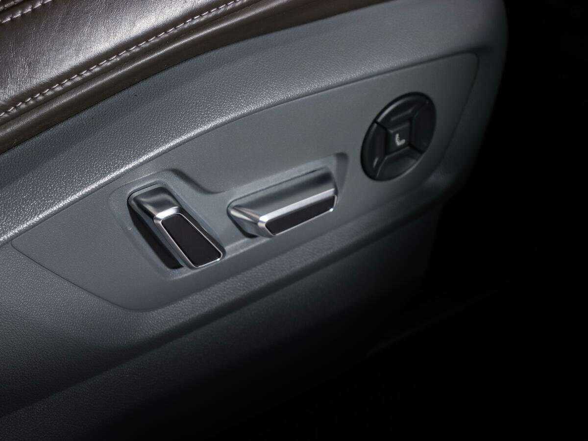 Купить Audi Q8 с пробегом. Фото: #16