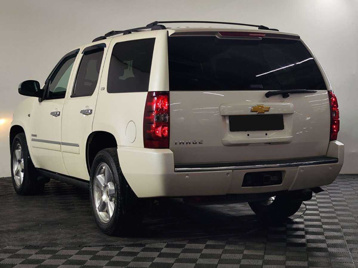 Купить Chevrolet Tahoe с пробегом. Фото: #4