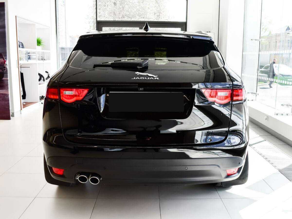 Купить Jaguar F-Pace с пробегом. Фото: #4
