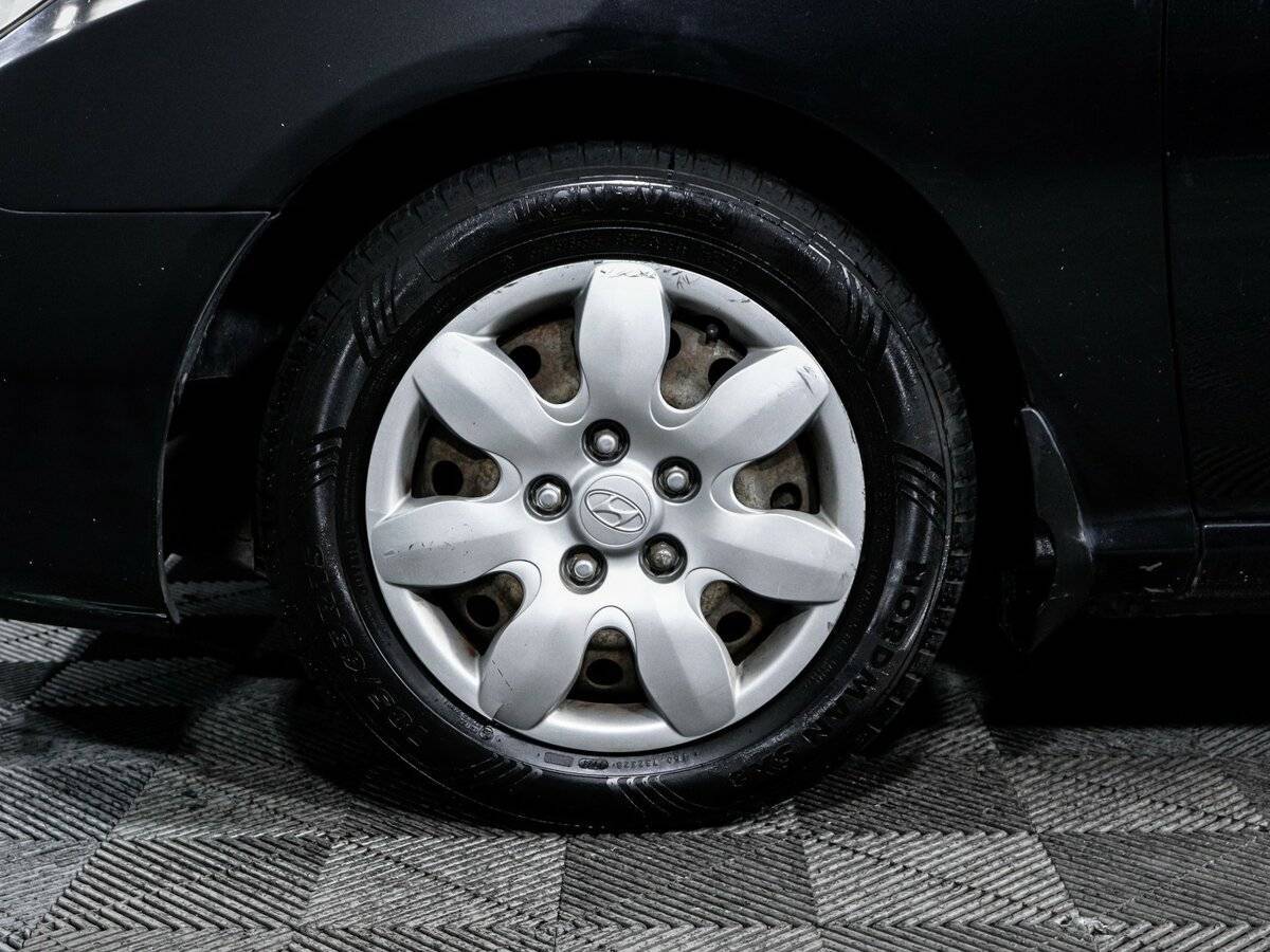Купить Hyundai Elantra с пробегом. Фото: #14