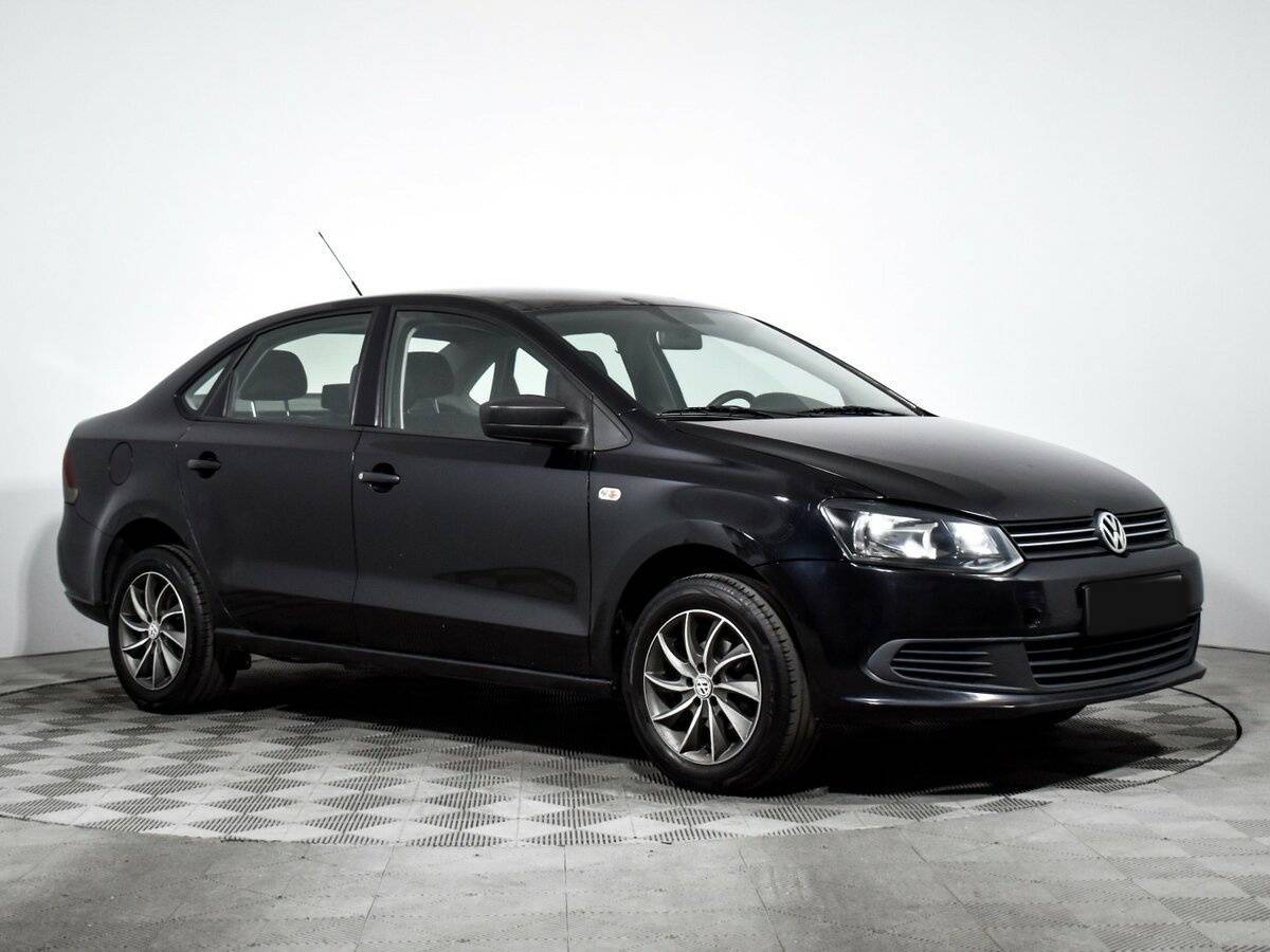 Купить Volkswagen Polo с пробегом. Фото: #2