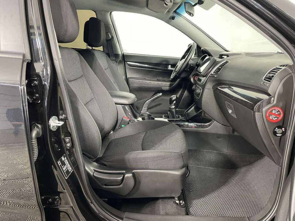 Купить Kia Sorento с пробегом. Фото: #13