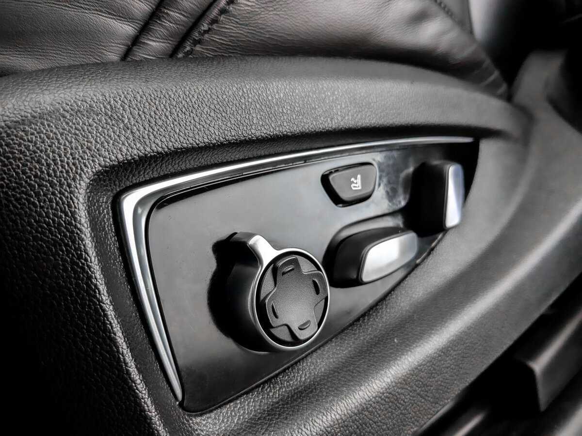 Купить Cadillac Escalade с пробегом. Фото: #16