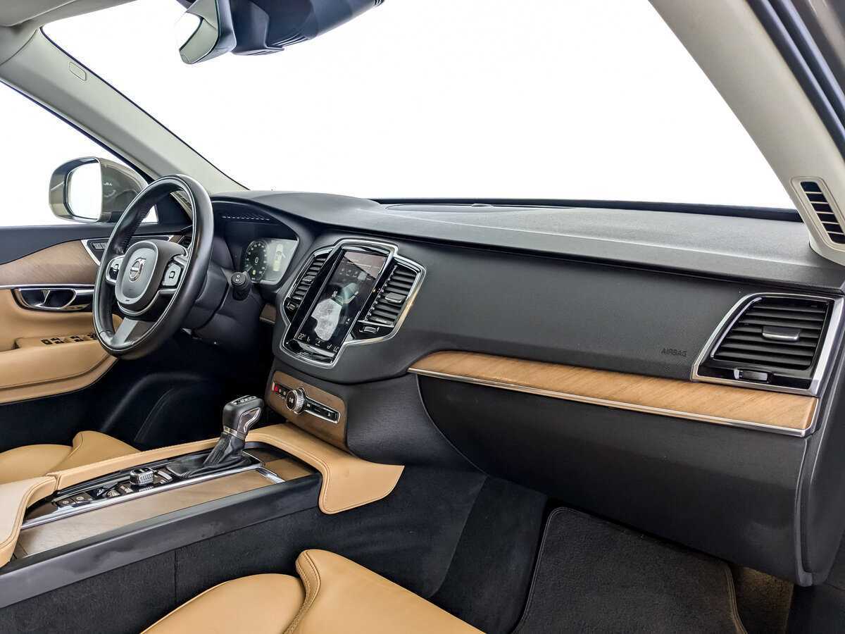 Купить Volvo XC90 с пробегом. Фото: #8