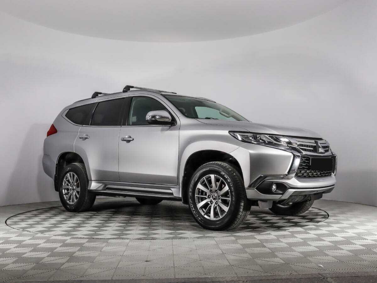 Купить Mitsubishi Pajero Sport с пробегом. Фото: #2