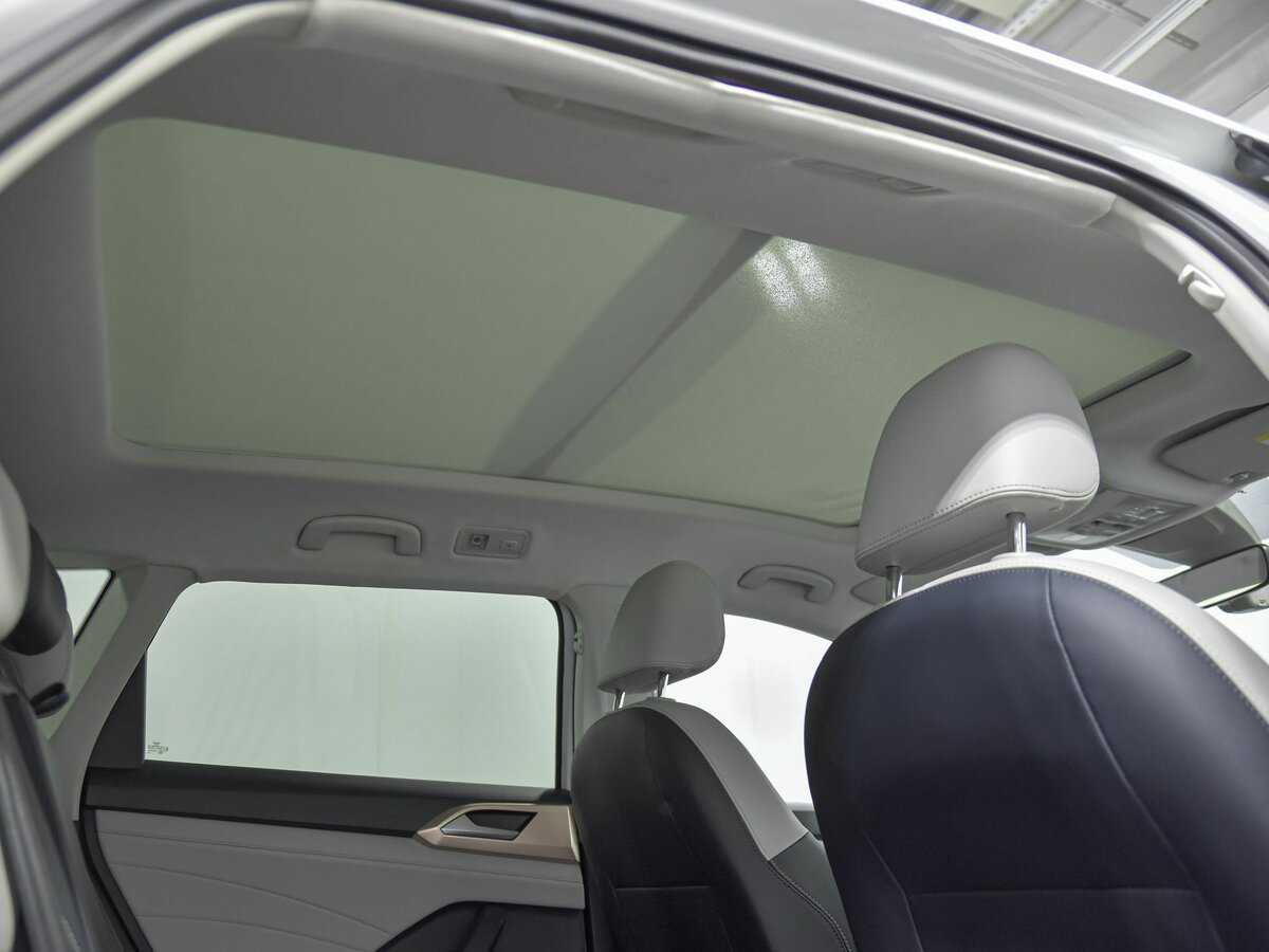 Купить Volkswagen Tharu с пробегом. Фото: #15