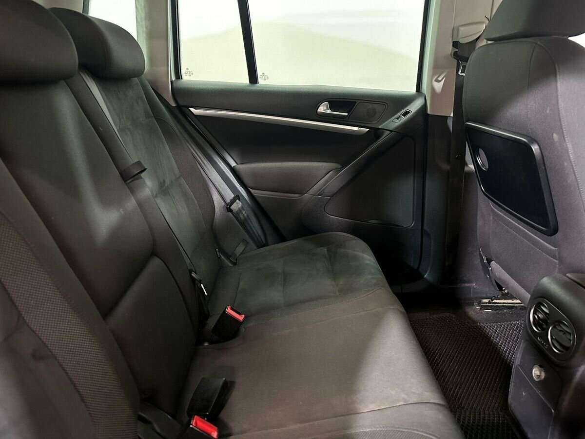 Купить Volkswagen Tiguan с пробегом. Фото: #10