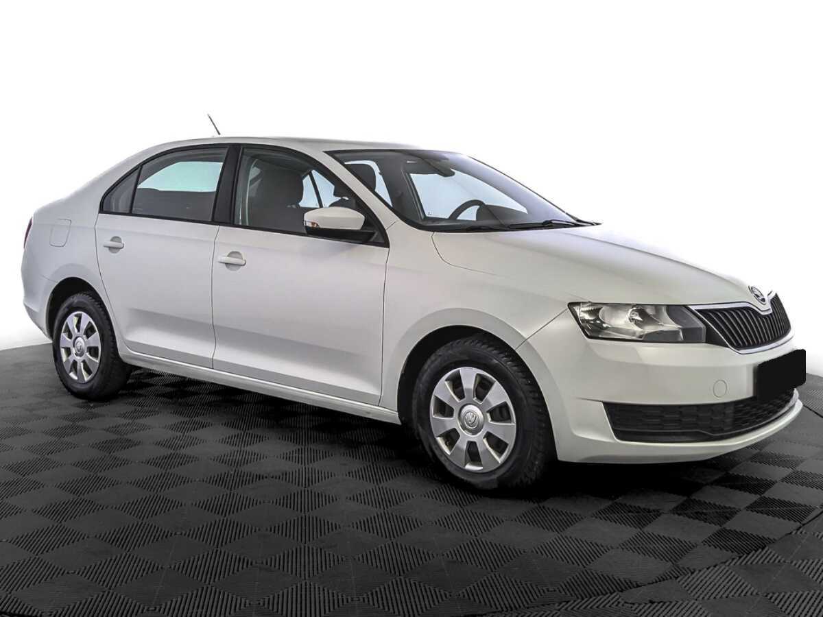 Купить Skoda Rapid с пробегом. Фото: #2