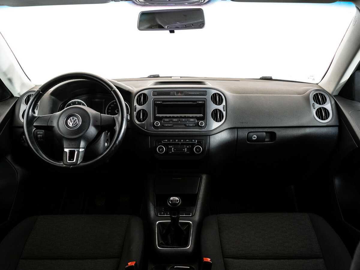 Купить Volkswagen Tiguan с пробегом. Фото: #8
