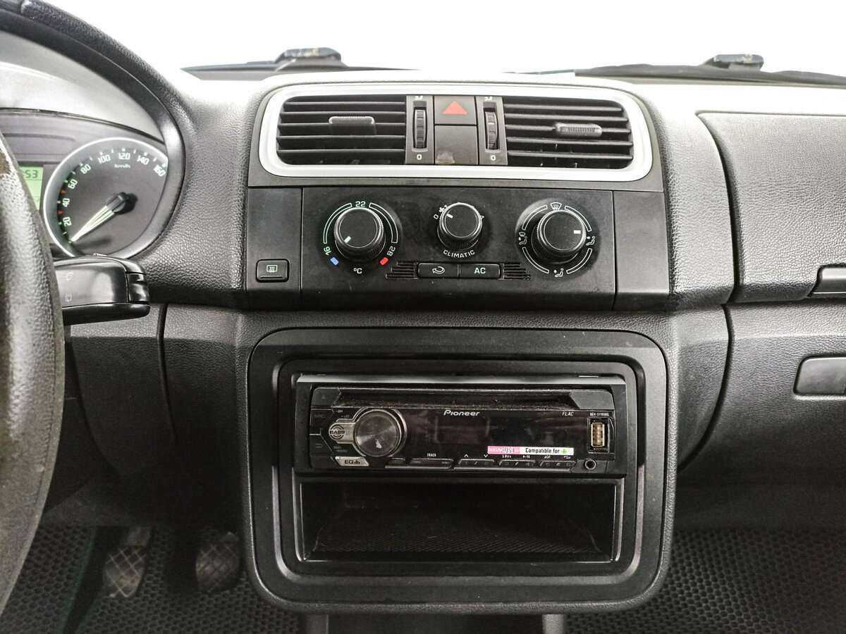 Купить Skoda Fabia с пробегом. Фото: #10