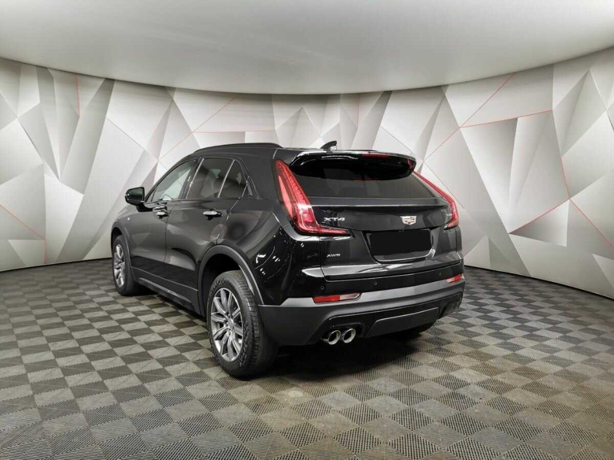 Купить Cadillac XT4 с пробегом. Фото: #3