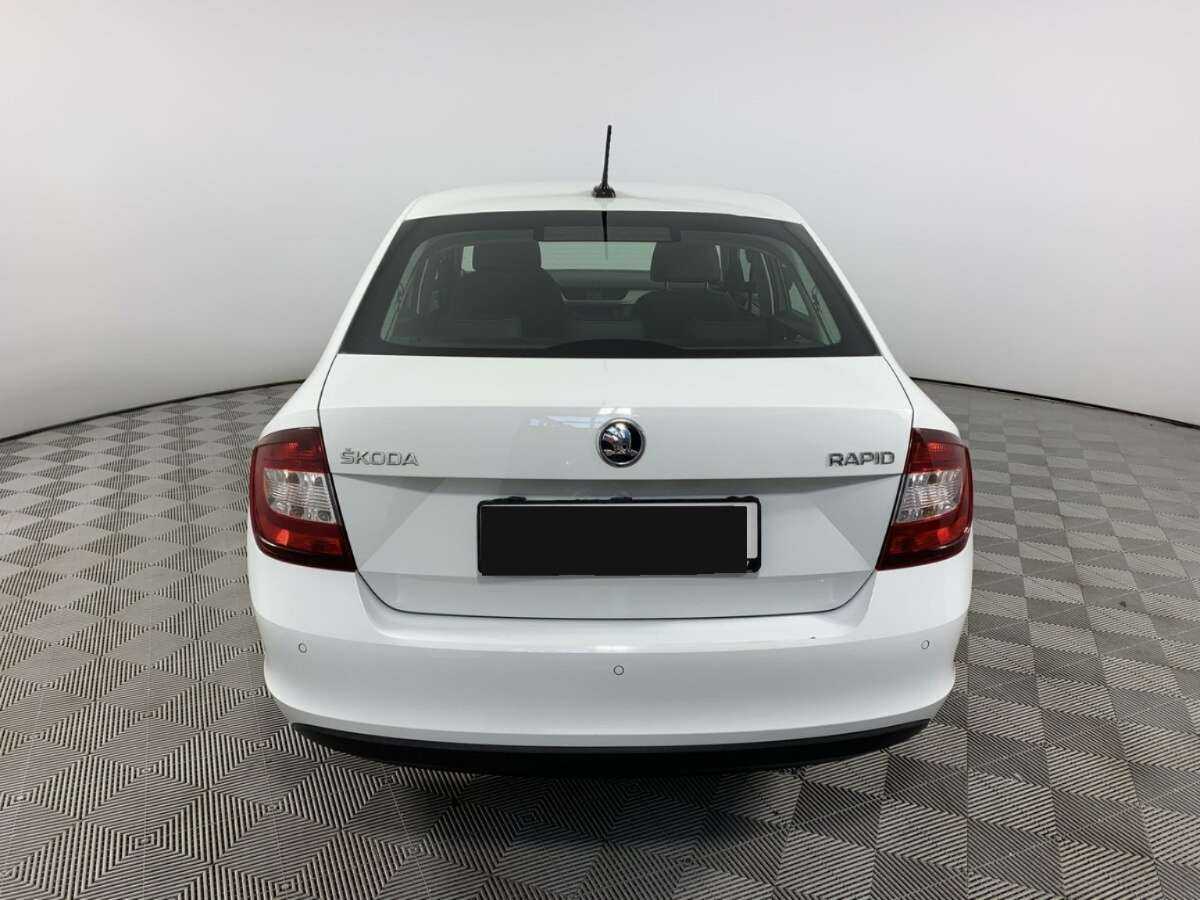 Купить Skoda Rapid с пробегом. Фото: #5
