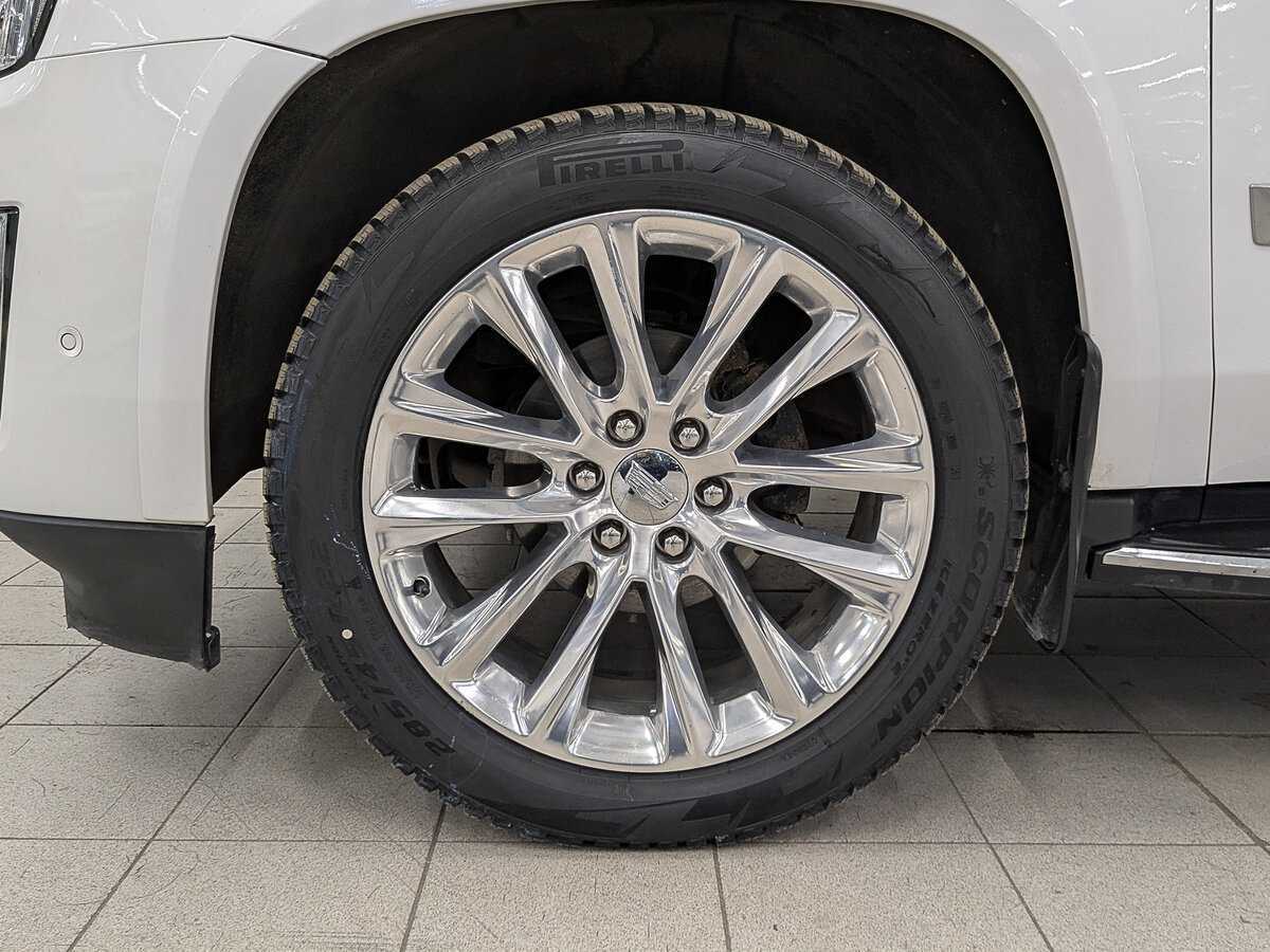 Купить Cadillac Escalade с пробегом. Фото: #11
