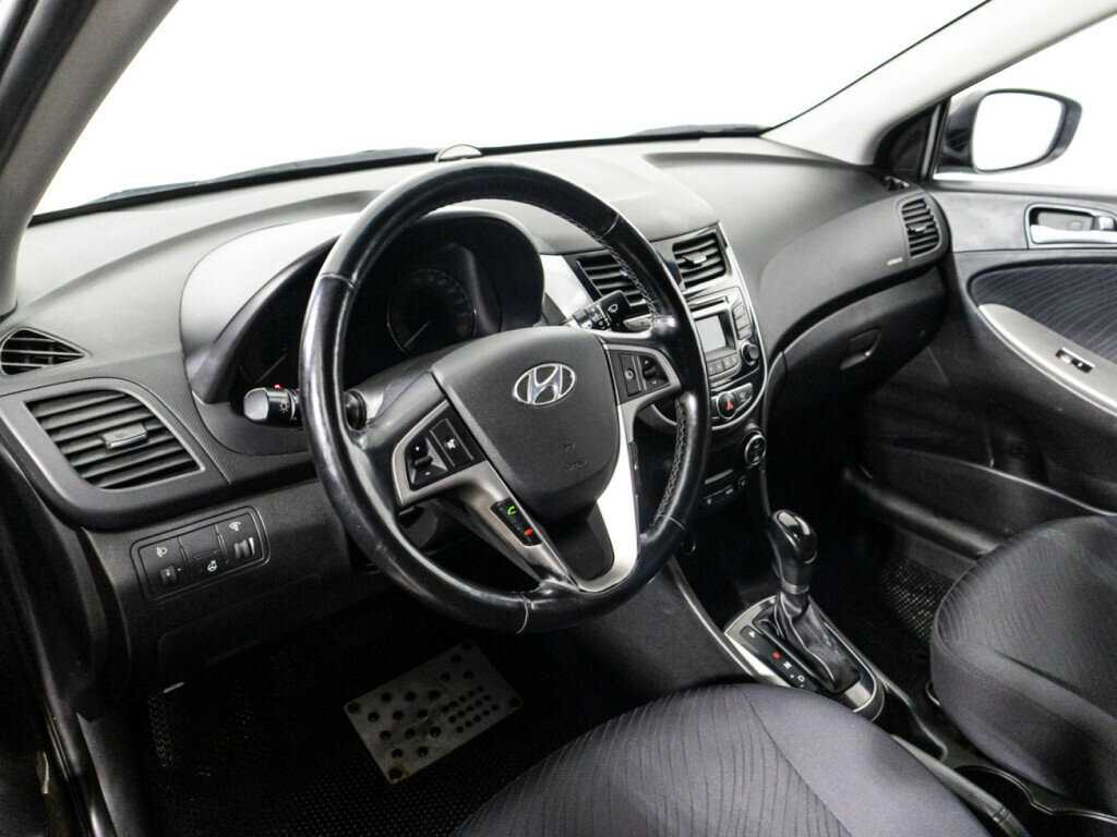 Купить Hyundai Solaris с пробегом. Фото: #10