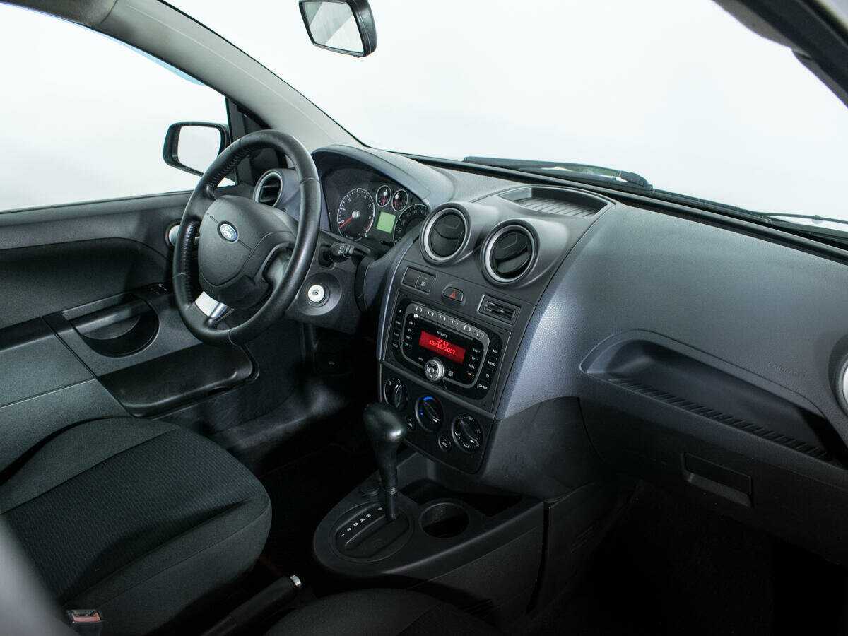Купить Ford Fiesta с пробегом. Фото: #8
