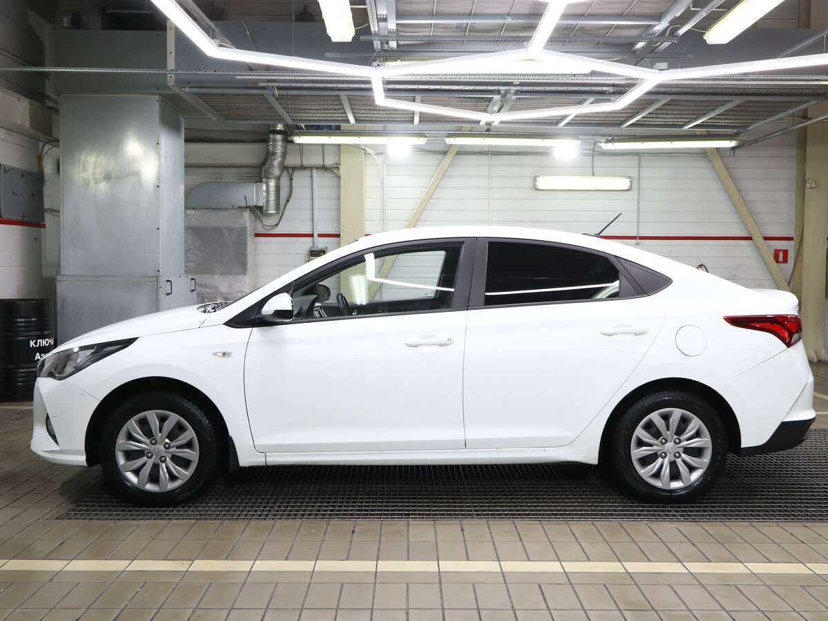 Купить Hyundai Solaris с пробегом. Фото: #7