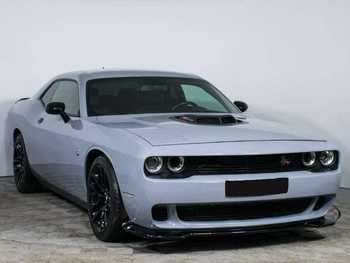 Купить Dodge Challenger с пробегом. Фото: #2