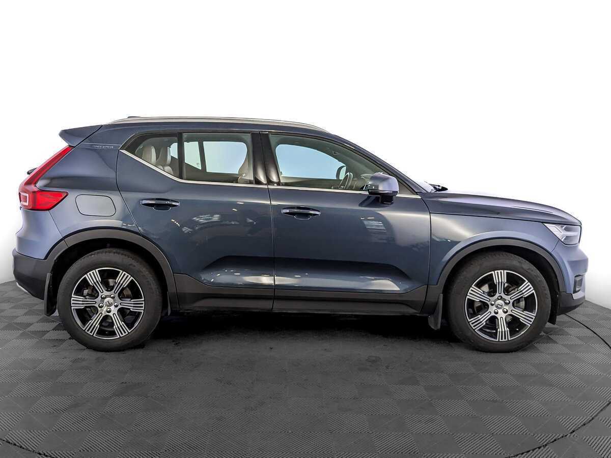 Купить Volvo XC40 с пробегом. Фото: #3
