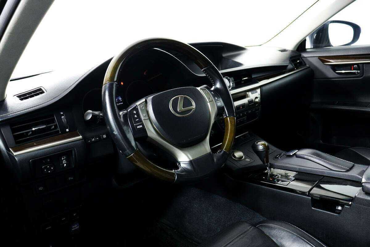 Купить Lexus ES с пробегом. Фото: #12