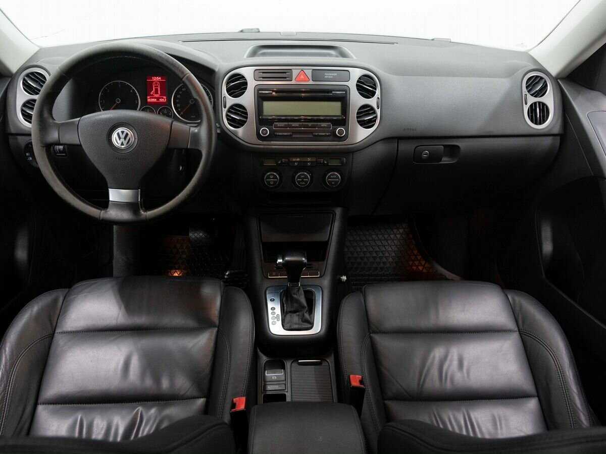 Купить Volkswagen Tiguan с пробегом. Фото: #11