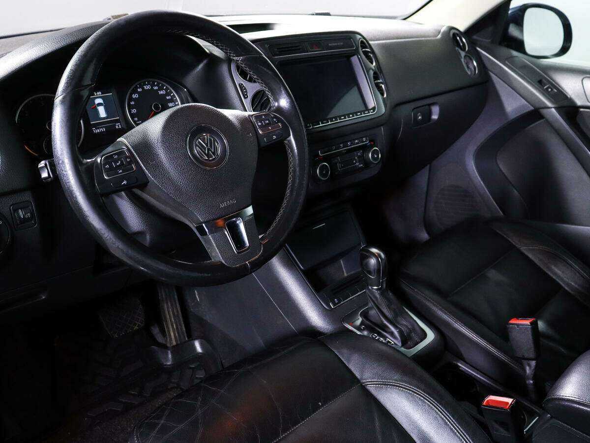 Купить Volkswagen Tiguan с пробегом. Фото: #10