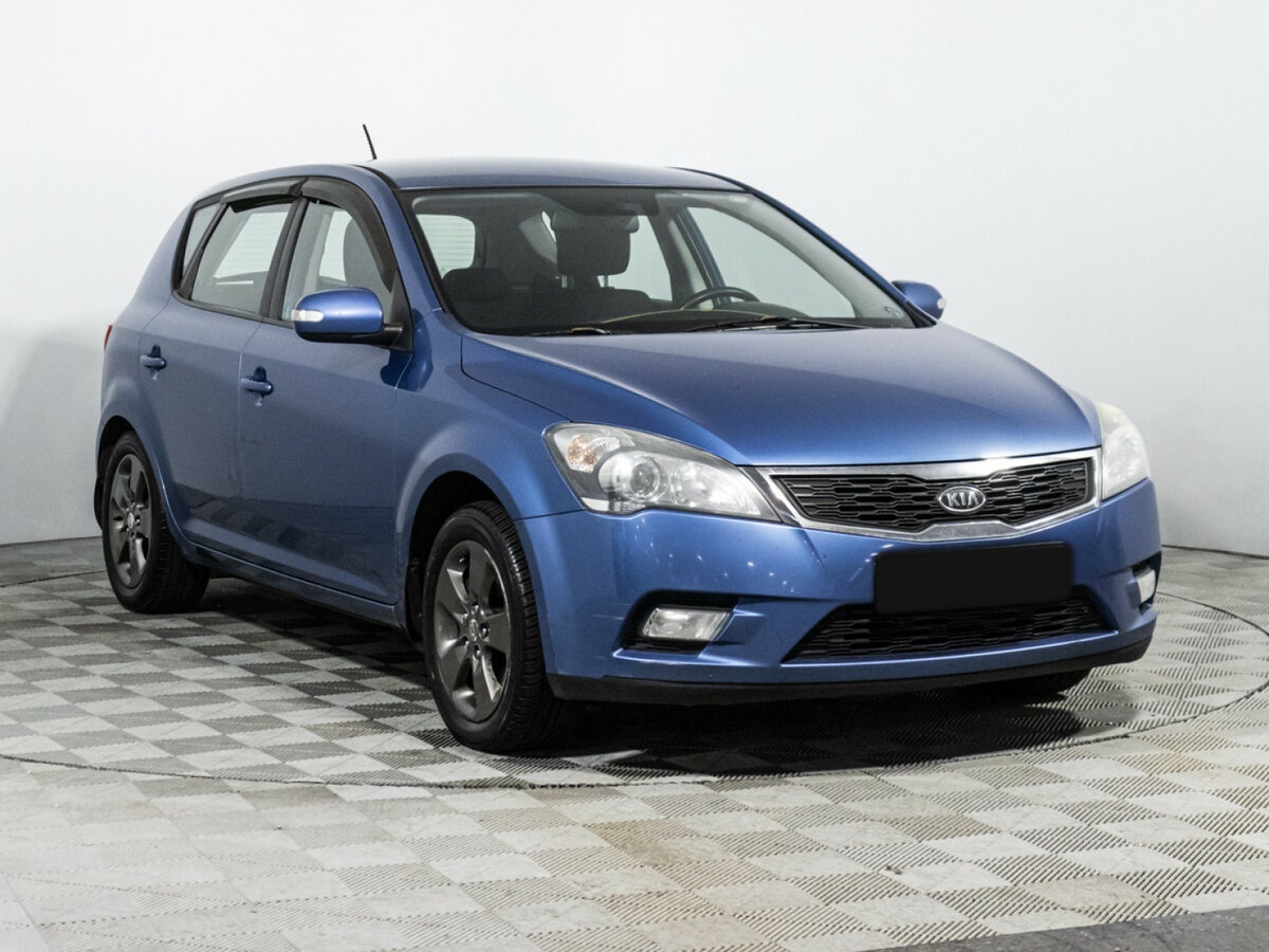 Купить Kia Ceed с пробегом. Фото: #2