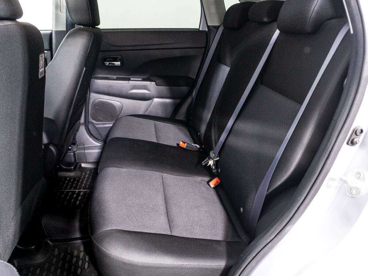 Купить Mitsubishi ASX с пробегом. Фото: #9