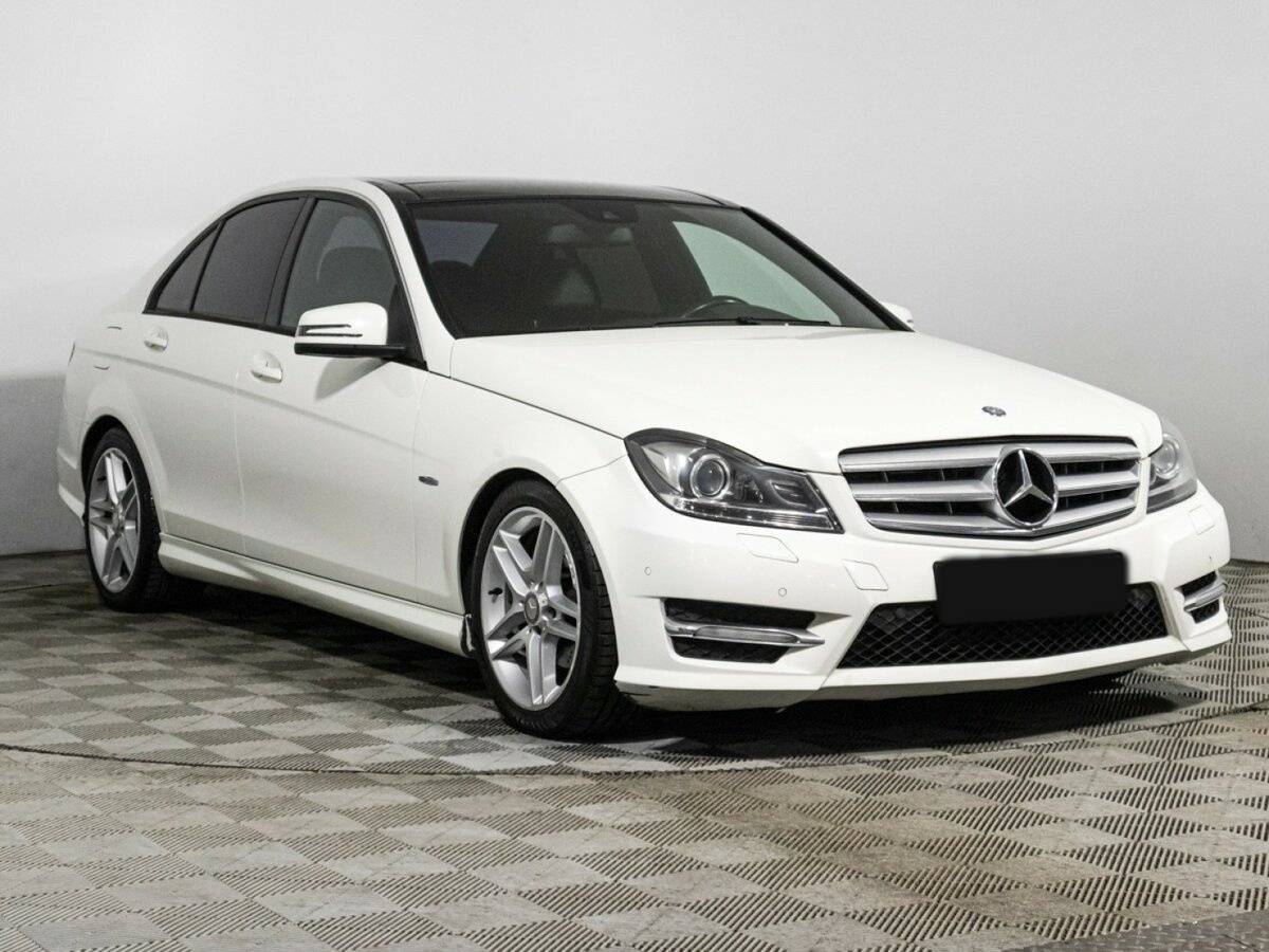 Купить Mercedes-Benz C-Класс с пробегом. Фото: #2