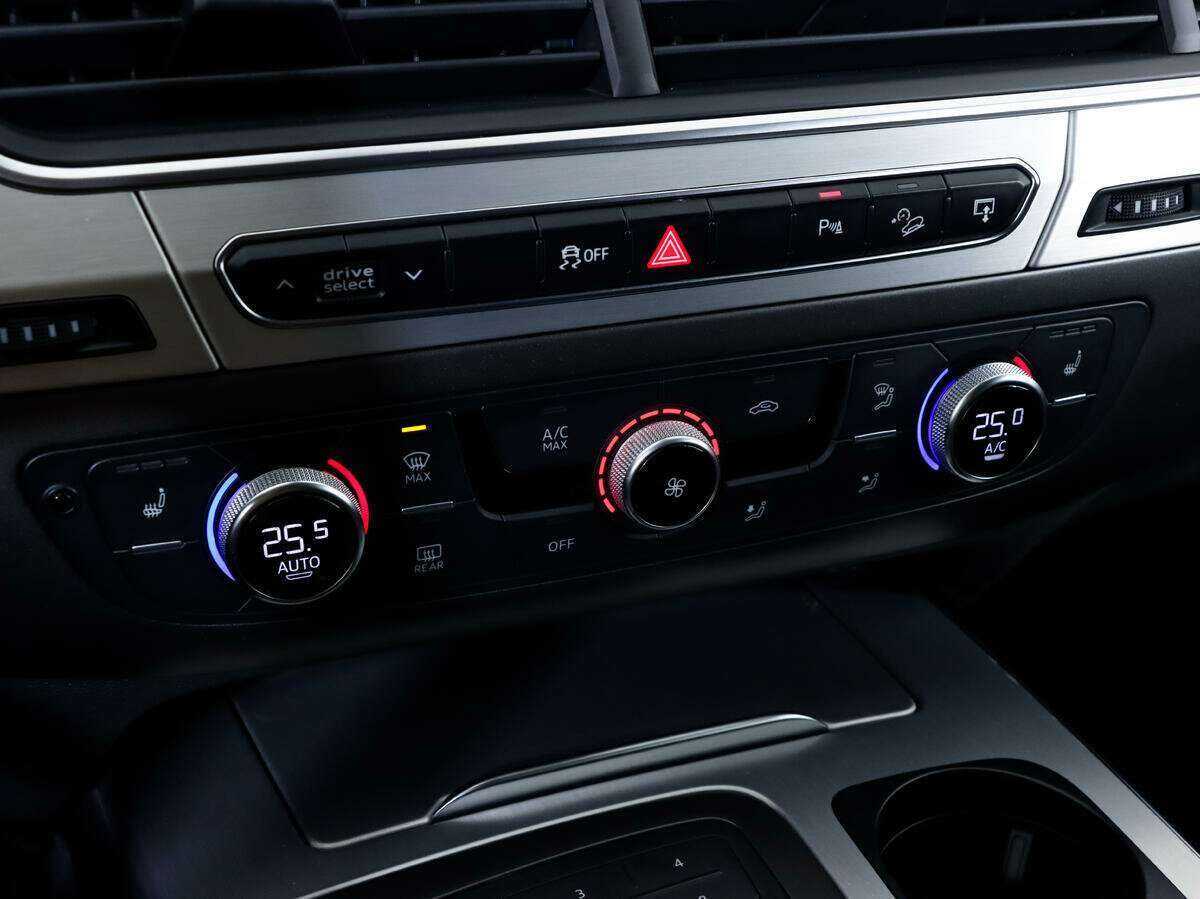 Купить Audi Q7 с пробегом. Фото: #14