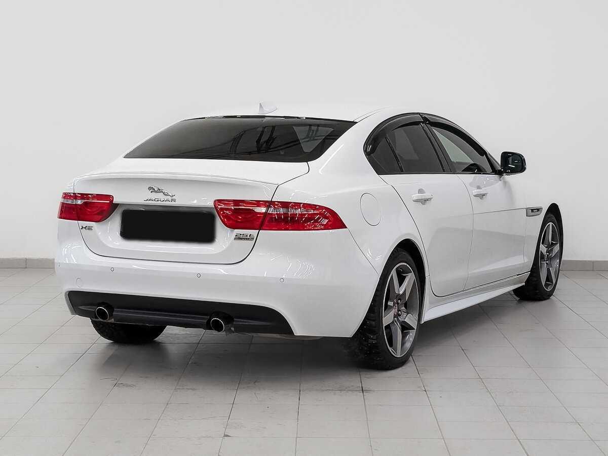 Купить Jaguar XE с пробегом. Фото: #4