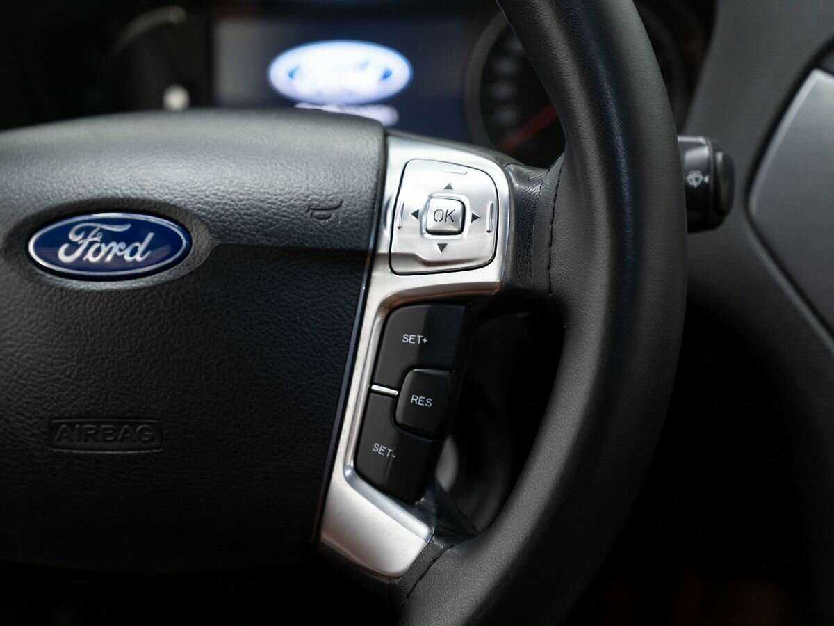Купить Ford Mondeo с пробегом. Фото: #11