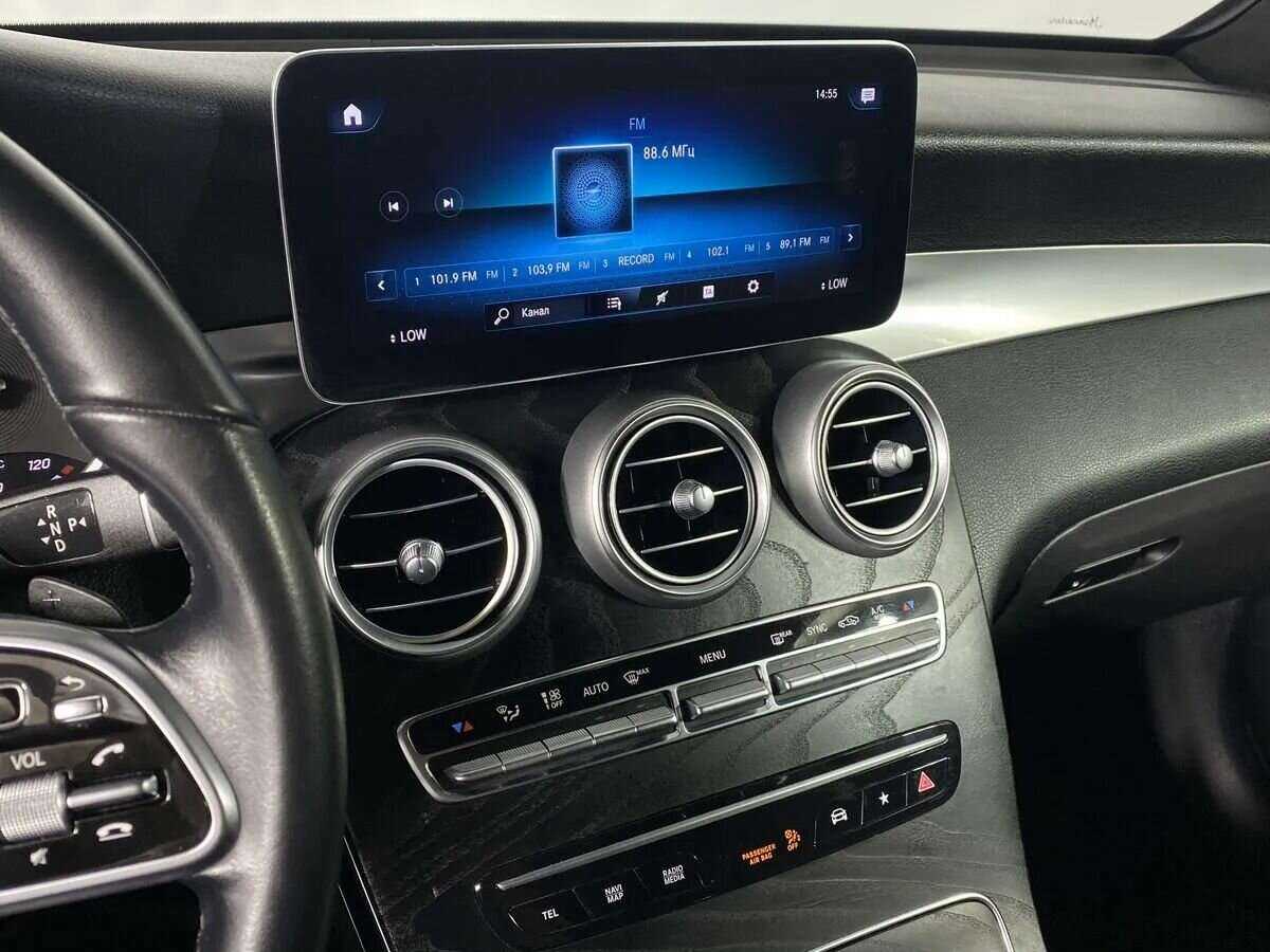 Купить Mercedes-Benz GLC с пробегом. Фото: #17