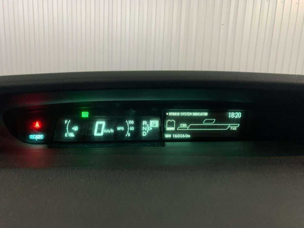Купить Toyota Prius с пробегом. Фото: #14