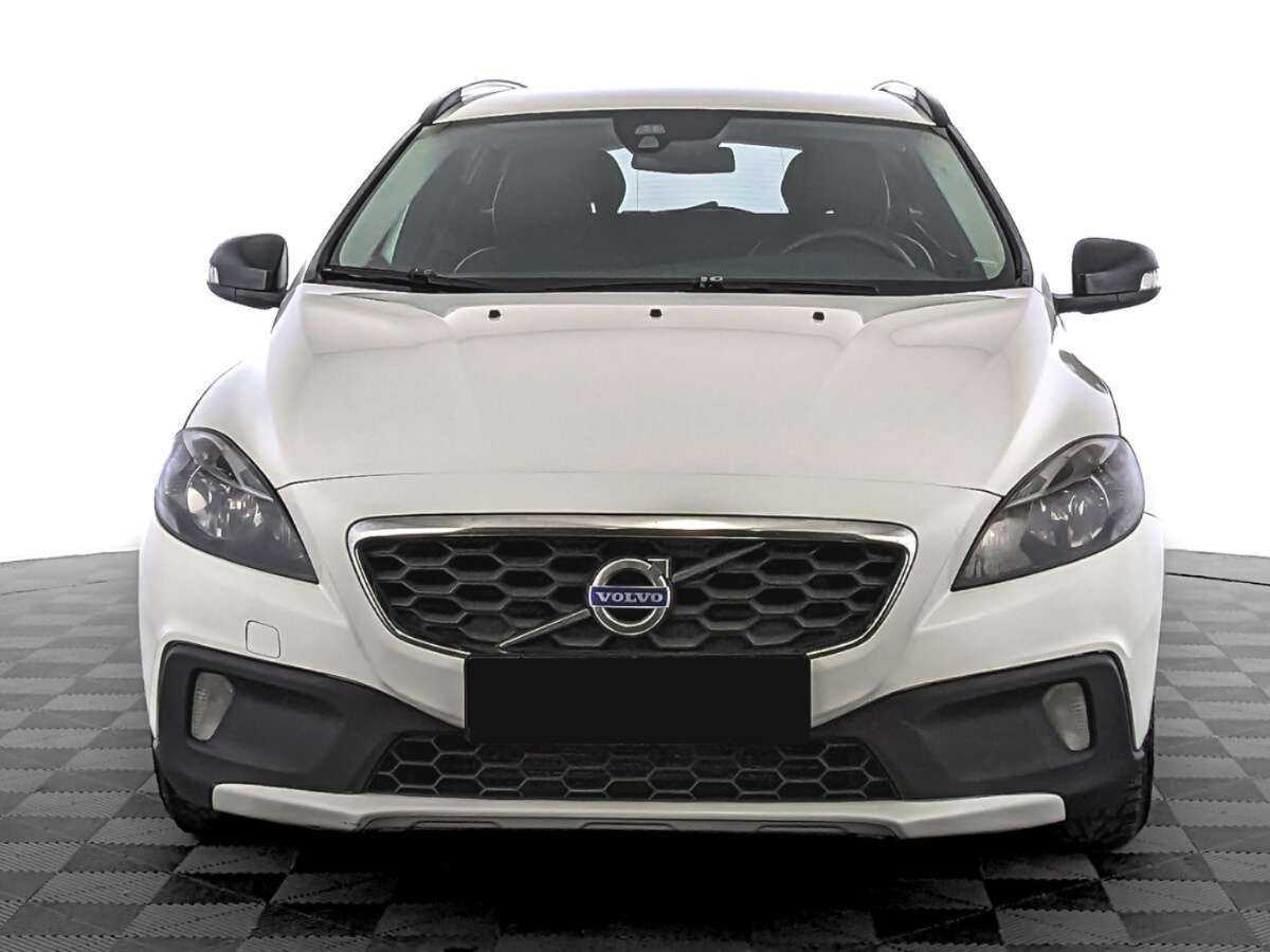 Купить Volvo V40 Cross Country с пробегом. Фото: #1