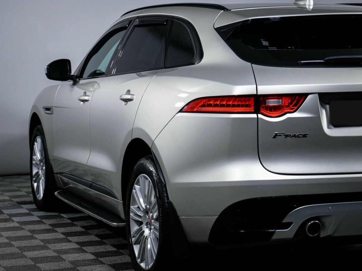 Купить Jaguar F-Pace с пробегом. Фото: #17