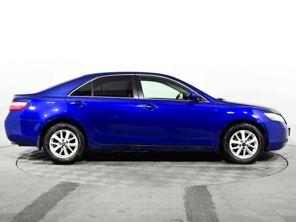 Купить Toyota Camry с пробегом. Фото: #3